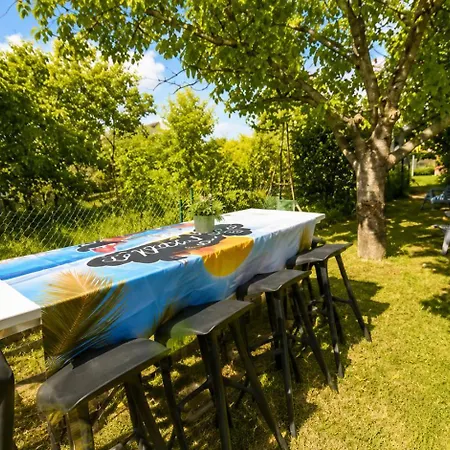 F2 Jardin Jaccuzzi Barbecue * Clermont-Ferrand